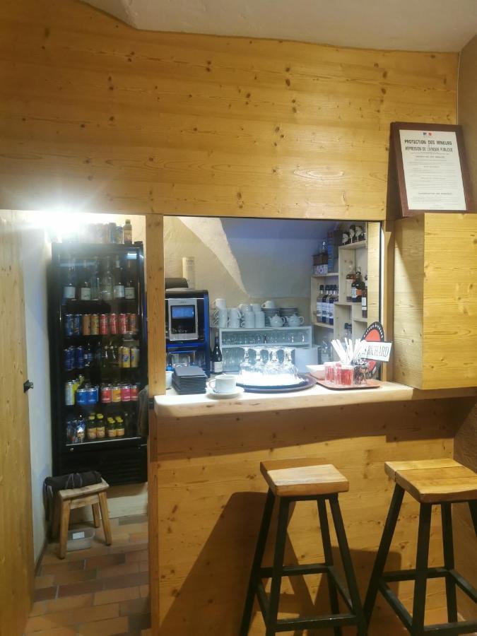 La Mansio De Bons Hostel Лес дьо Алпс Екстериор снимка