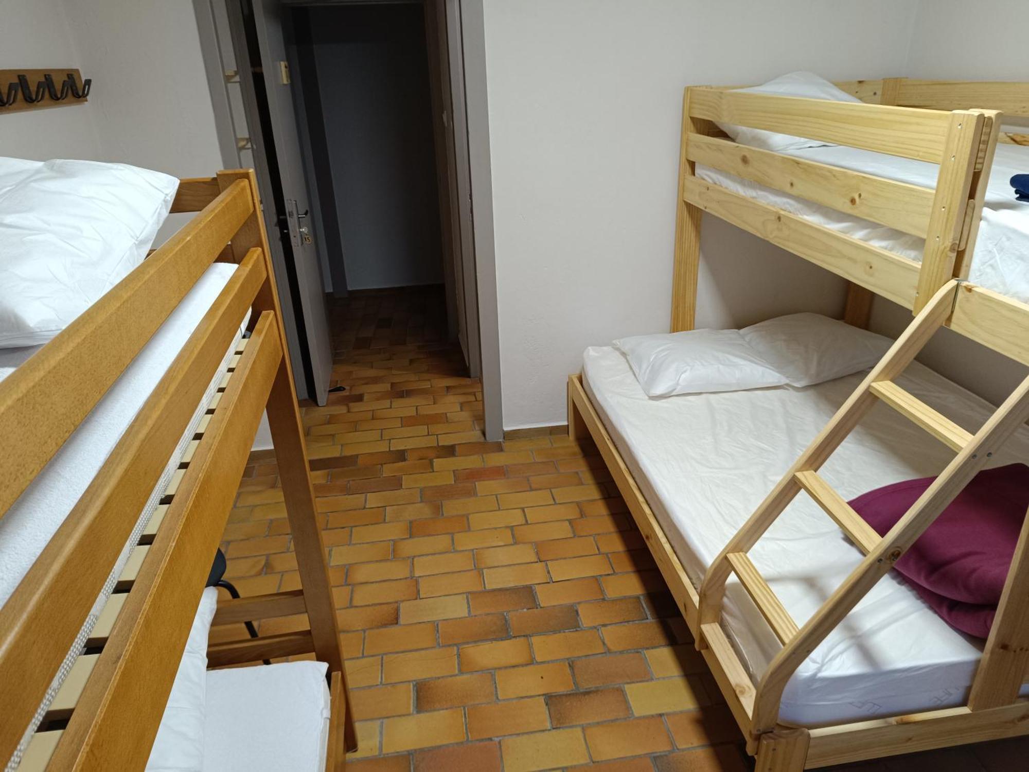 La Mansio De Bons Hostel Лес дьо Алпс Екстериор снимка